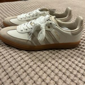 Adidas Samba Los Angeles women’s shoes Size 7 1/2